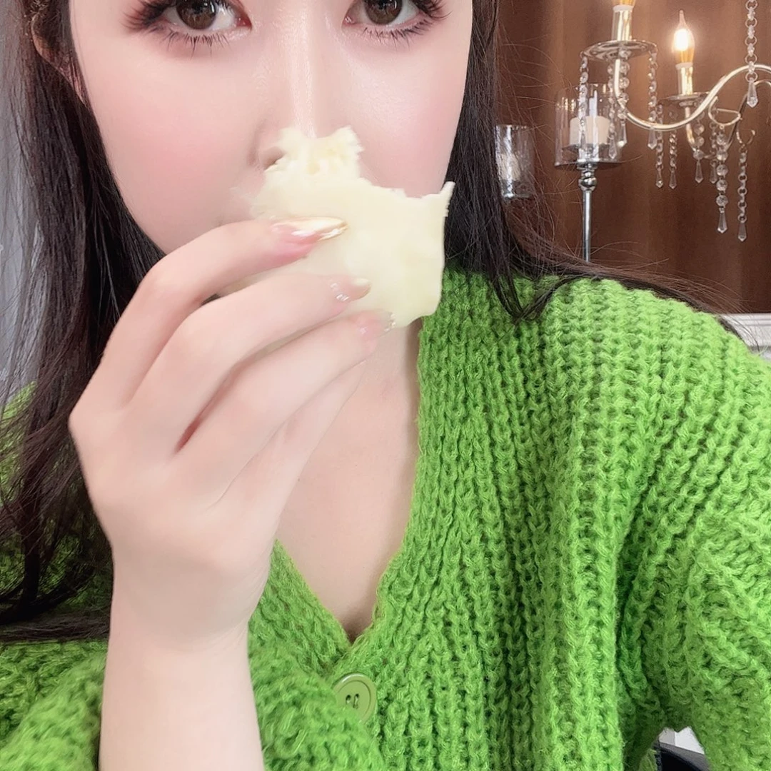 吴***飞欧泊银S925镶嵌耳坠