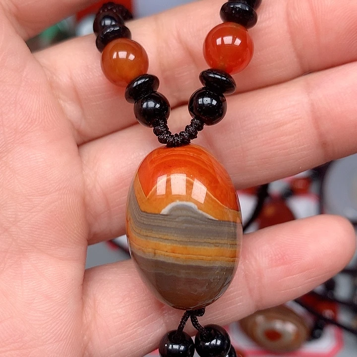 ****玛瑙/玉髓未镶嵌颈饰