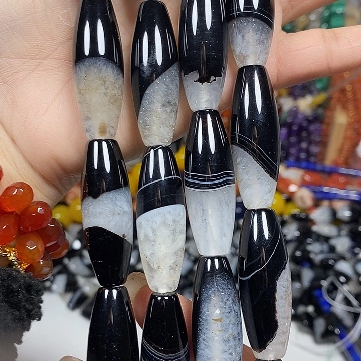 玛瑙/玉髓未镶嵌珠宝半成品玛瑙水晶共生卡14*40mm一条