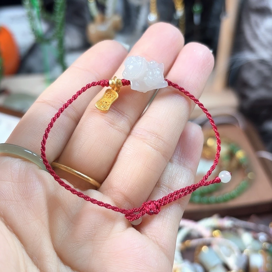 和田玉未镶嵌戒指小马红绳