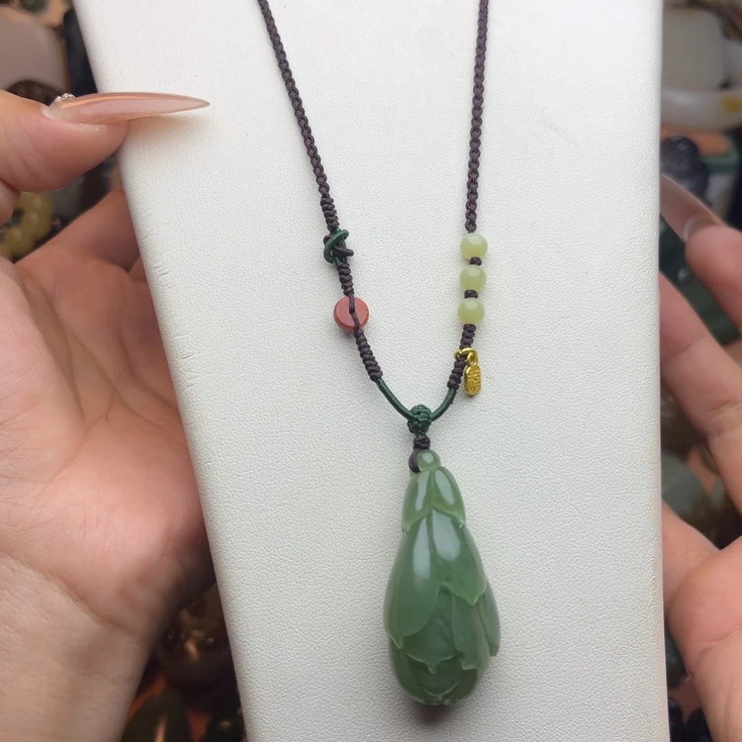 颈饰未镶嵌和田玉