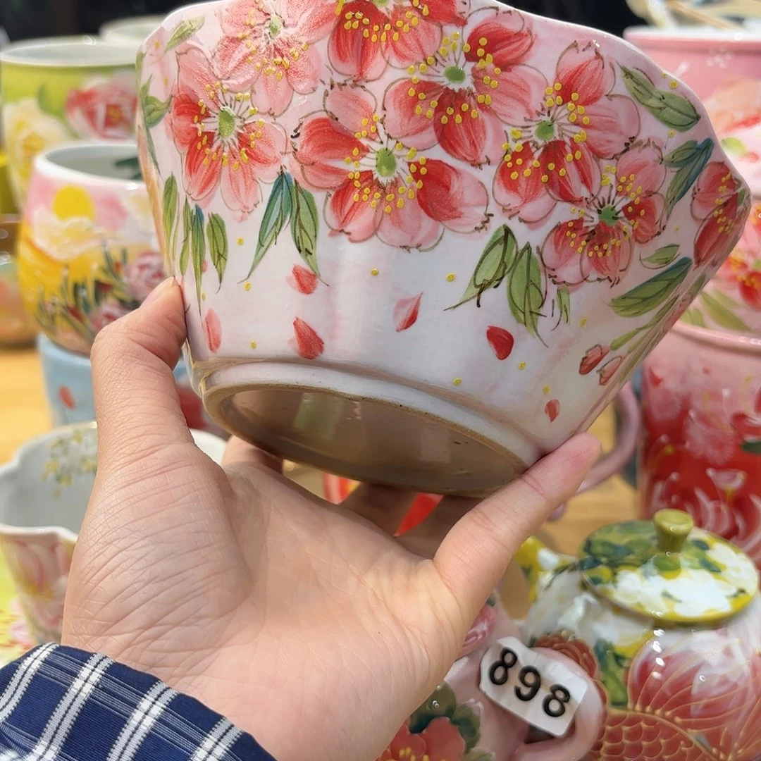 瓷片兔兔盖茨。兔兔好