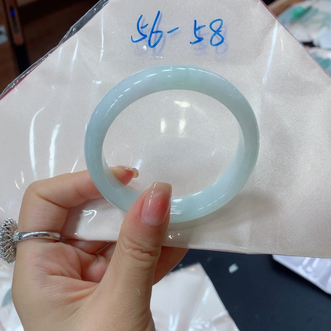 未镶嵌手镯翡翠买断