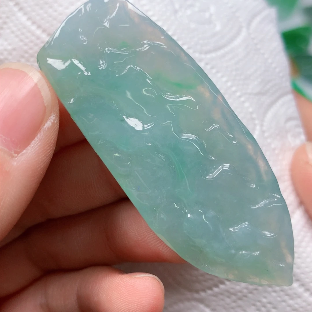 【闪购商品】翡翠吊坠(不含链)未镶嵌