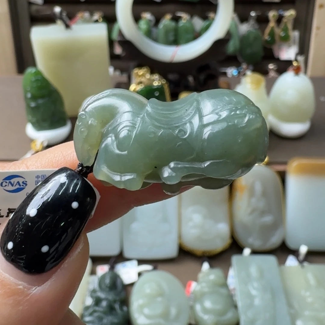 和田玉未镶嵌吊坠(不含链)