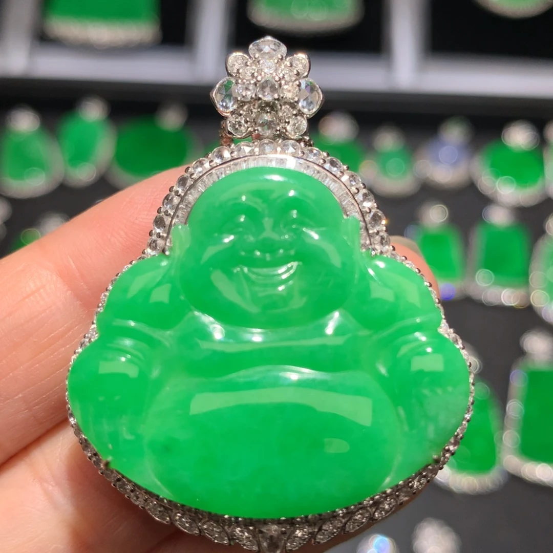 翡翠颈饰18K金镶嵌翡翠