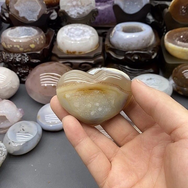 紫晶摆件未镶嵌爱心