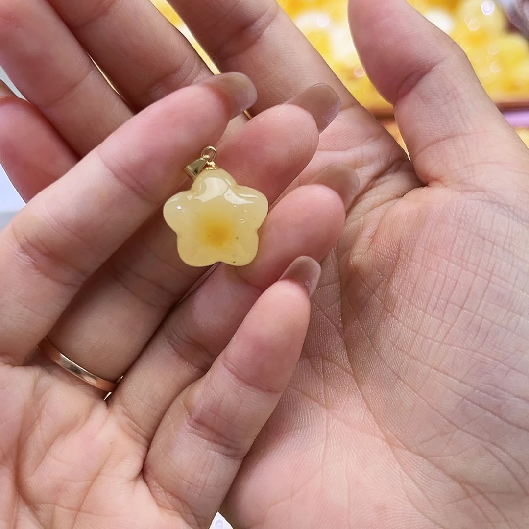 未镶嵌琥珀裸石星星