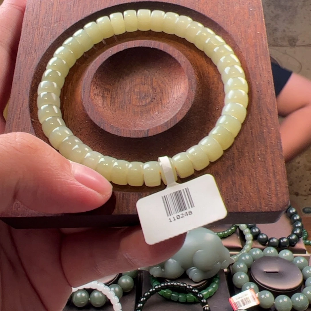 和田玉未镶嵌吊坠(不含链)