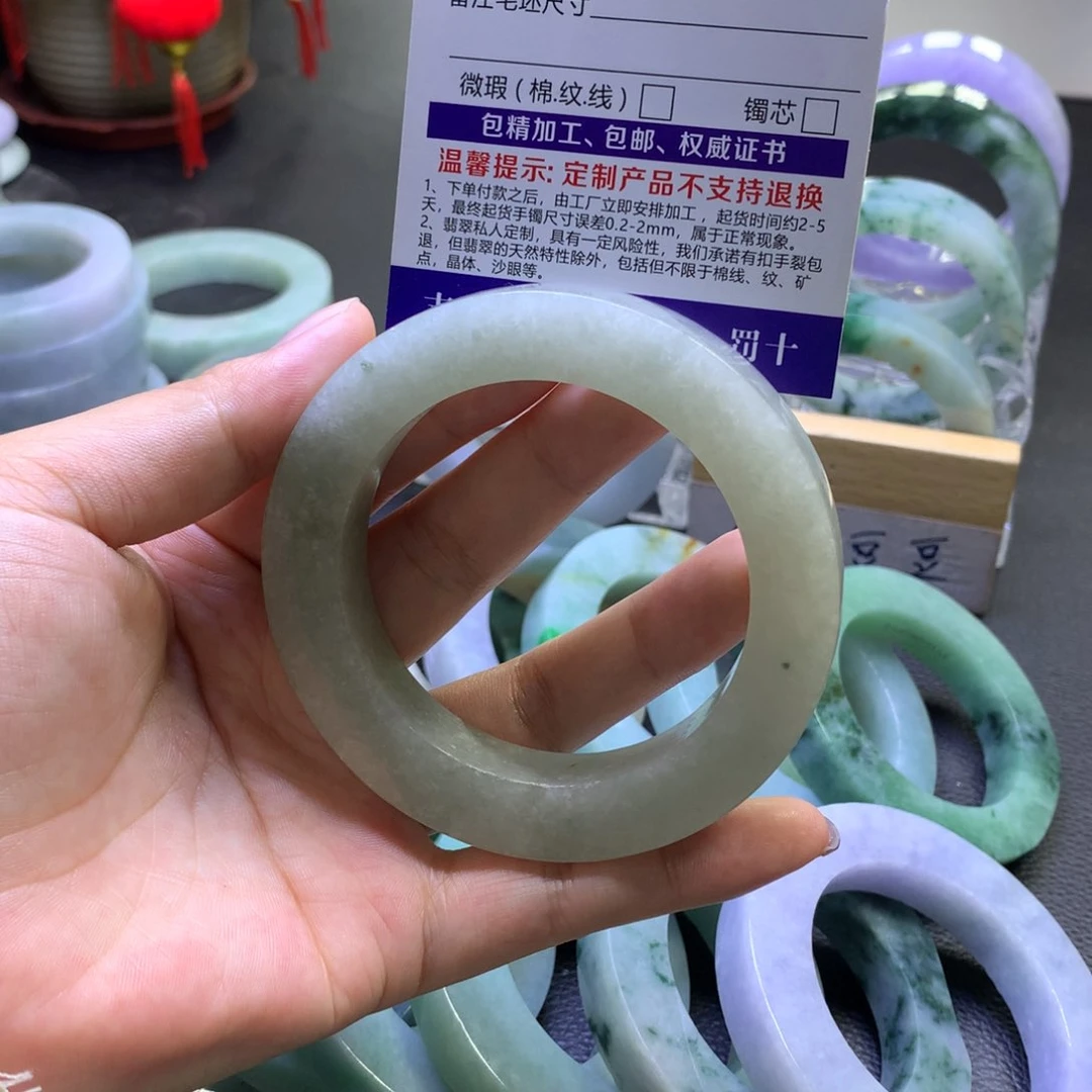 未镶嵌翡翠定制翡翠