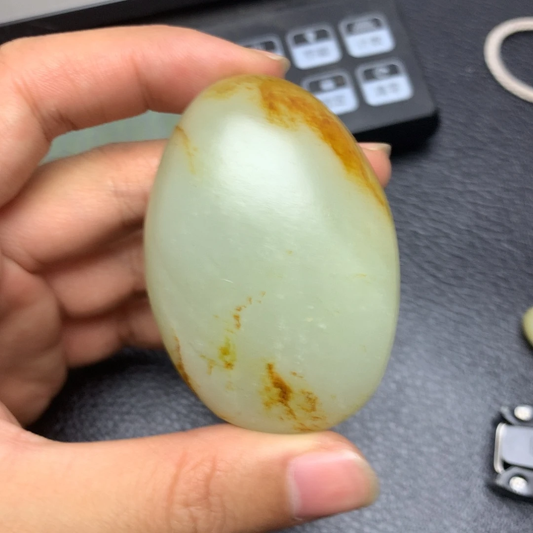 满***号和田玉未镶嵌挂件