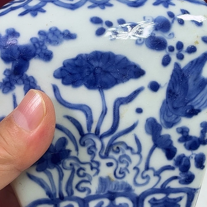 双***业罐青花鱼藻纹四方罐