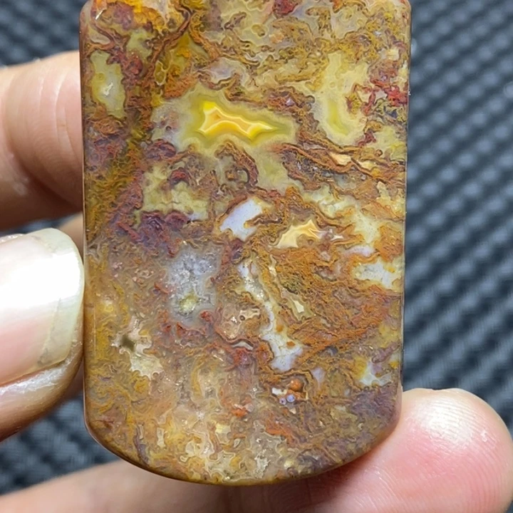 玛瑙/玉髓颈饰未镶嵌龙*