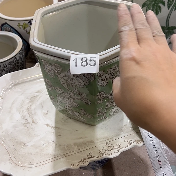 瓷片瑕。。。。。。。。。。。。？？