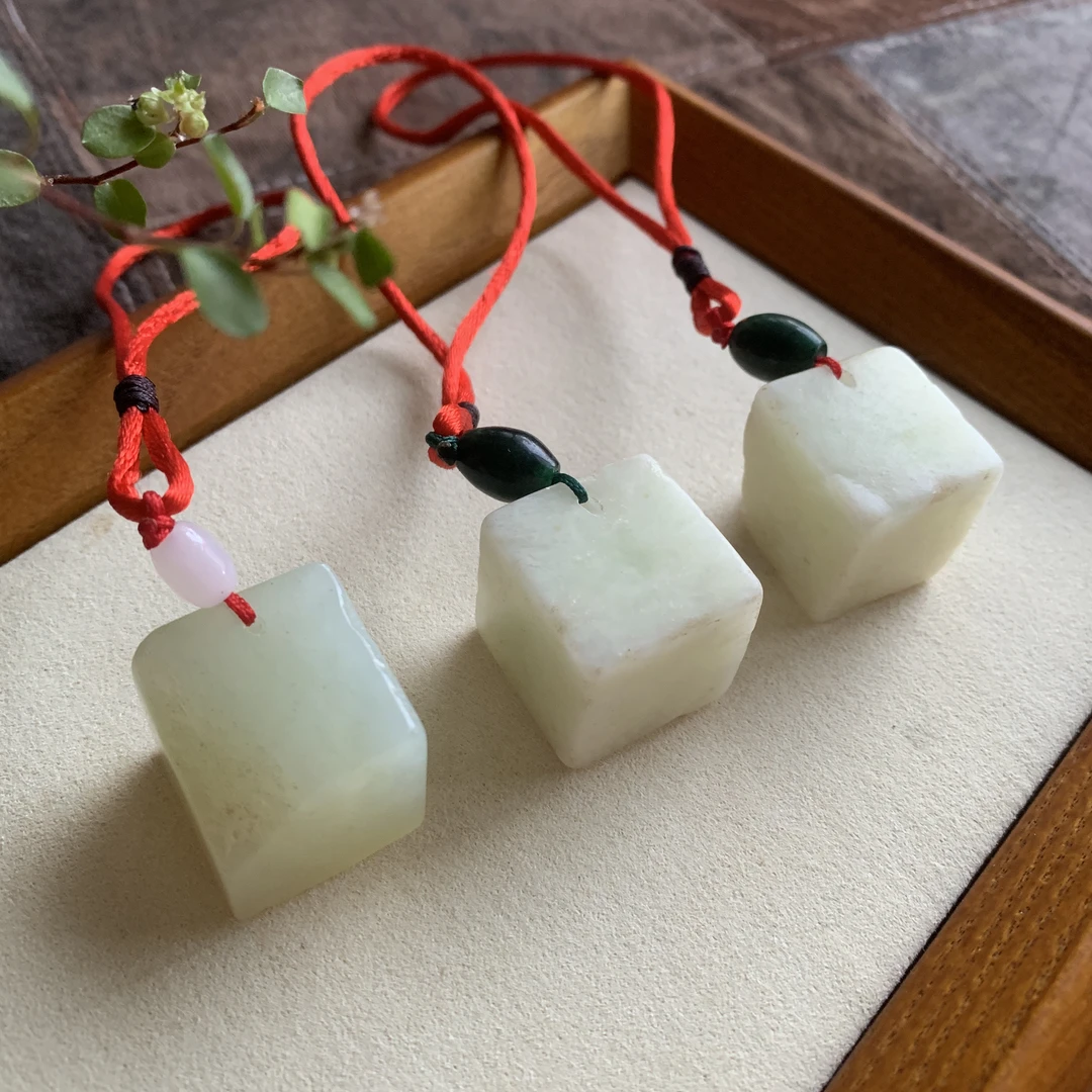 玉水阁天然玉石小挂件多样性发一个