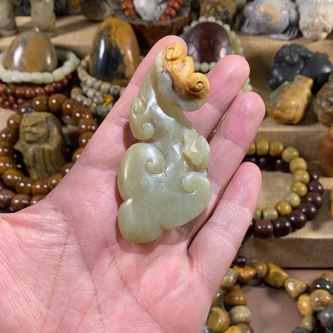 岫岩河磨玉（透闪石质玉）未镶嵌挂件