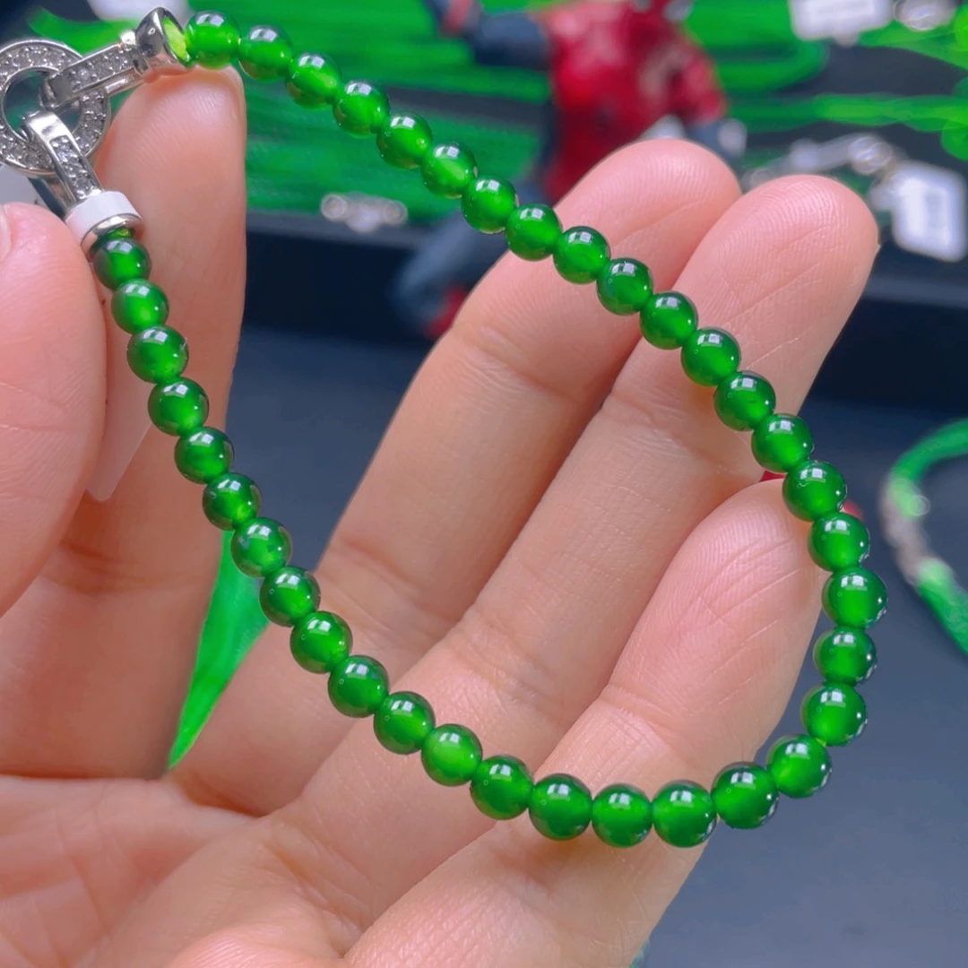 翡翠颈饰未镶嵌，1