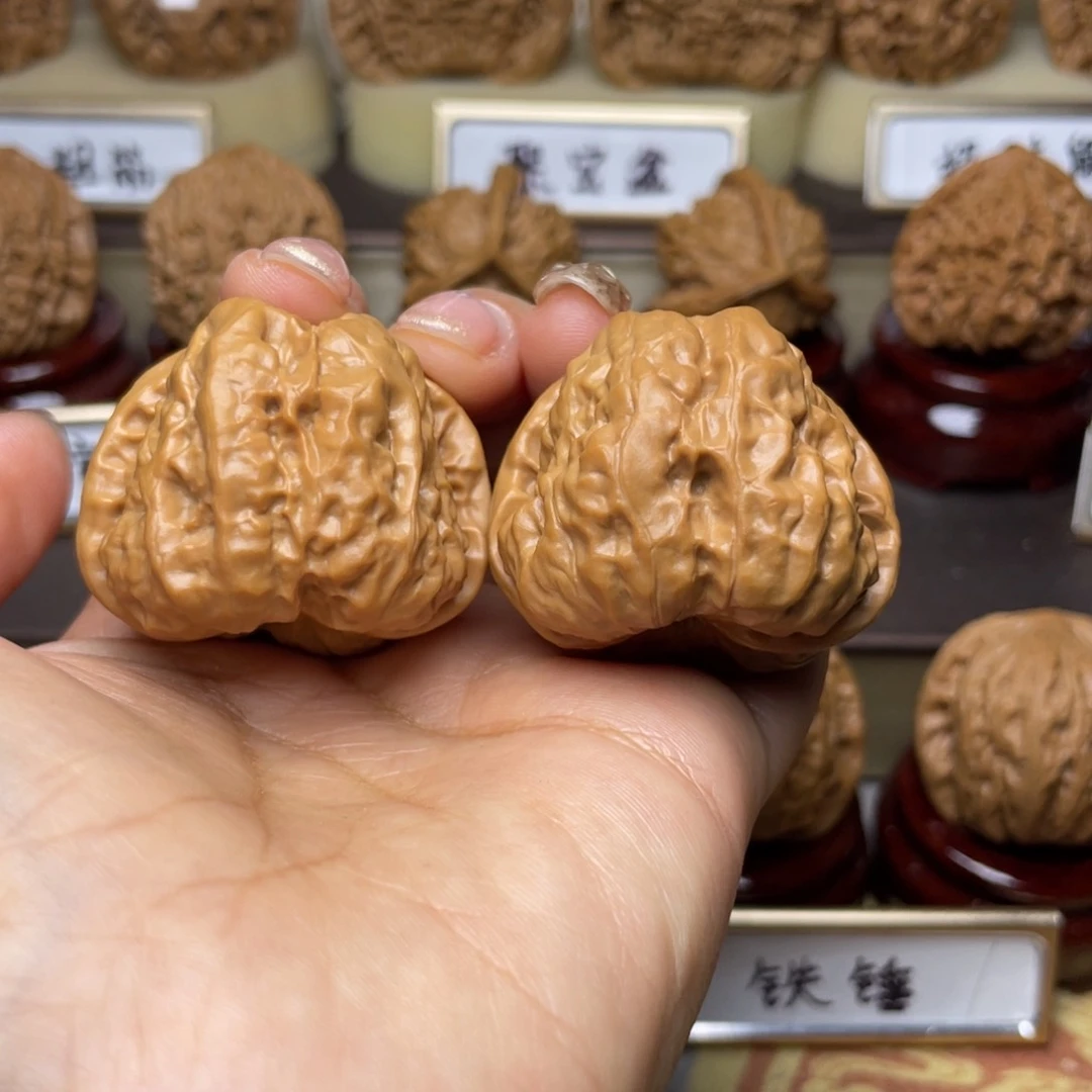 文玩核桃把件?*?蛤蟆头38左右