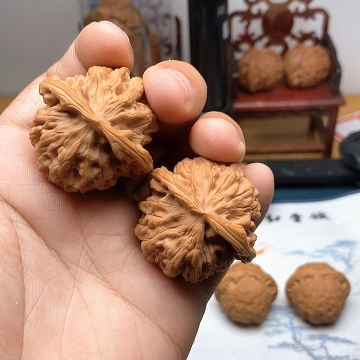 文玩核桃吊坠秦闷