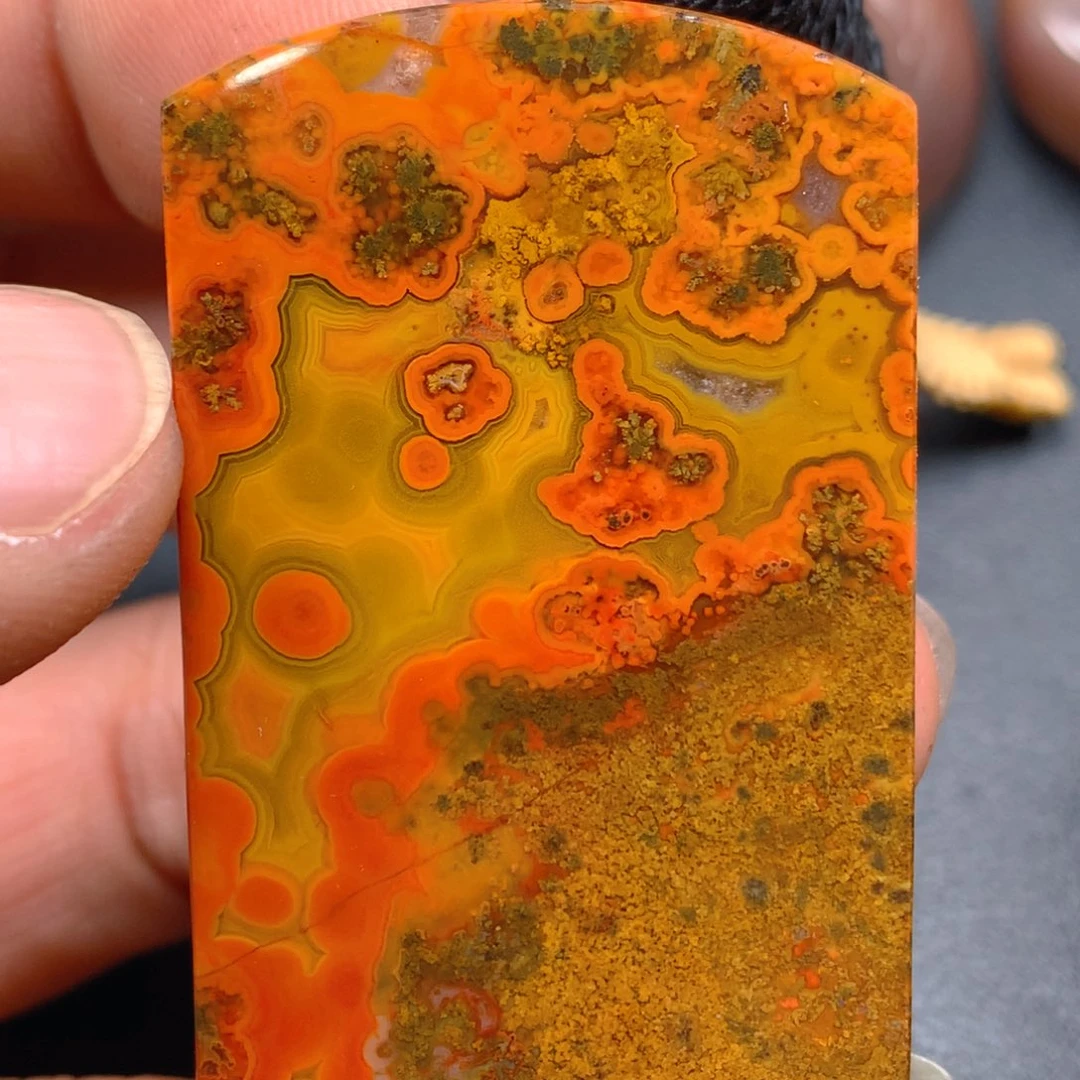 未镶嵌颈饰玛瑙/玉髓海*