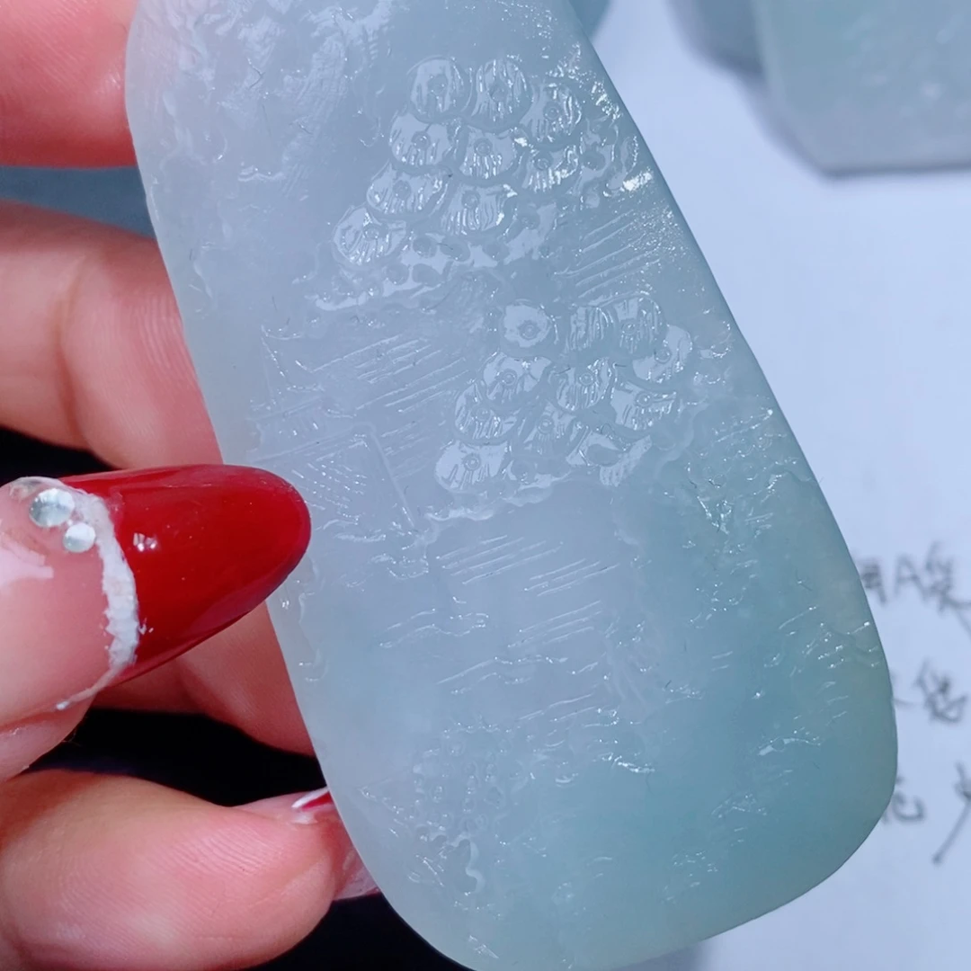 定制翡翠吊坠未镶嵌