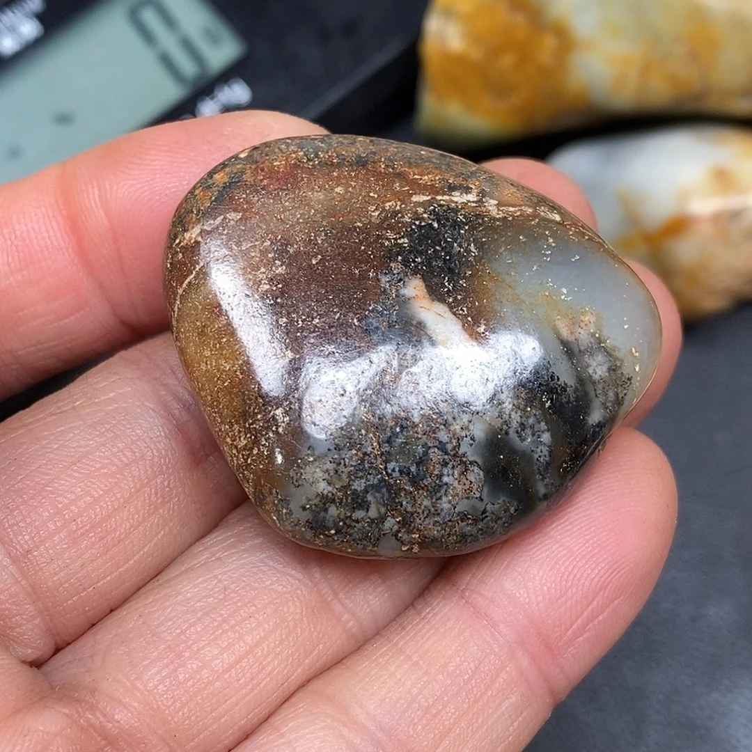 和田玉未镶嵌珠宝奇石