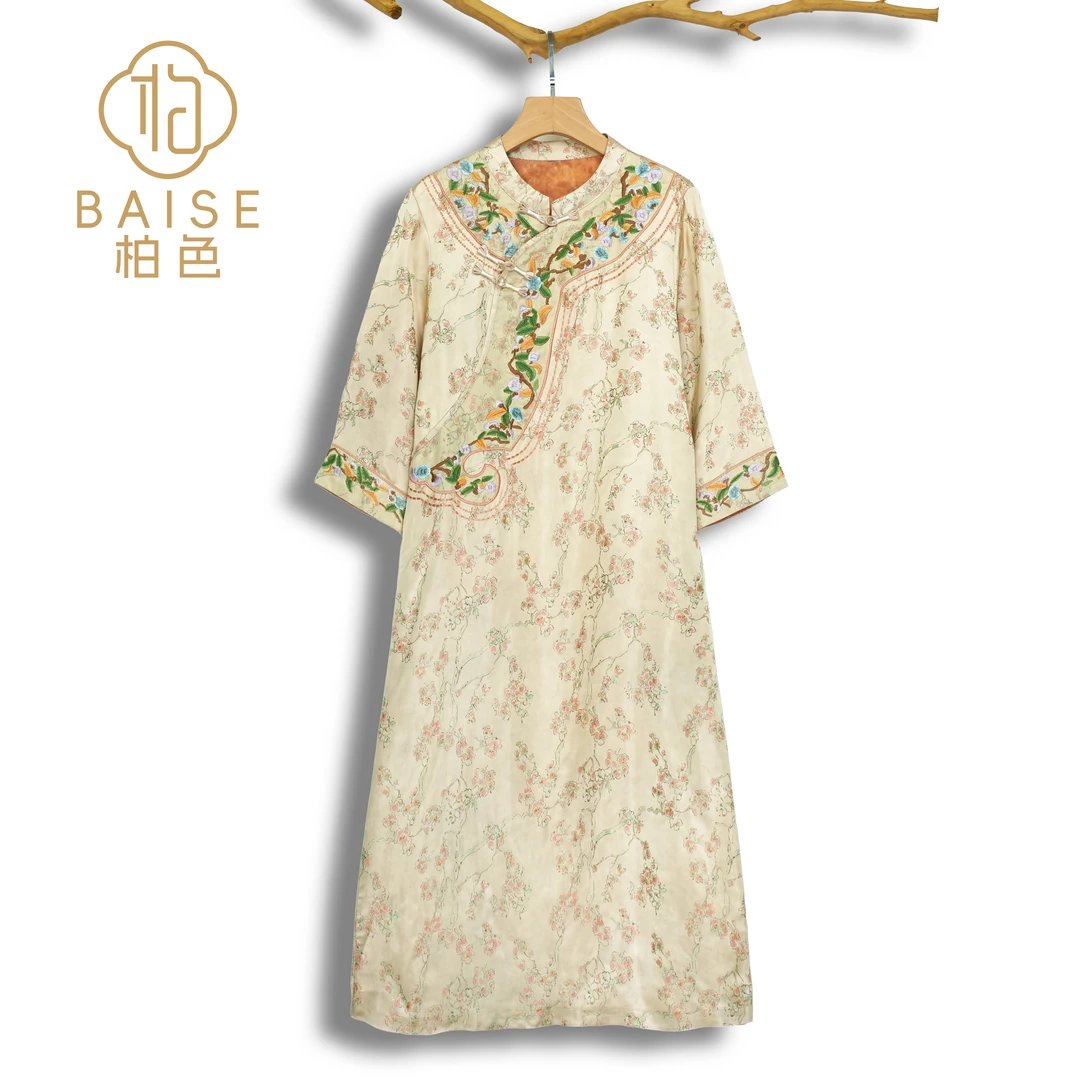 【冬日傲梅】中式复古斜襟盘扣绣花气质女装春季宽松连衣裙1292