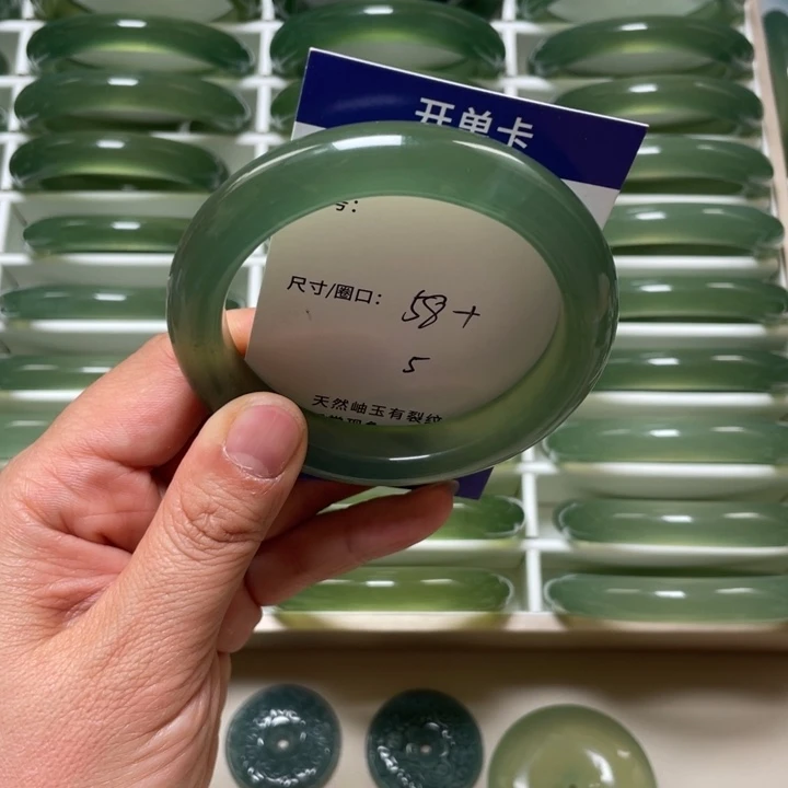 岫玉未镶嵌手镯闪电5