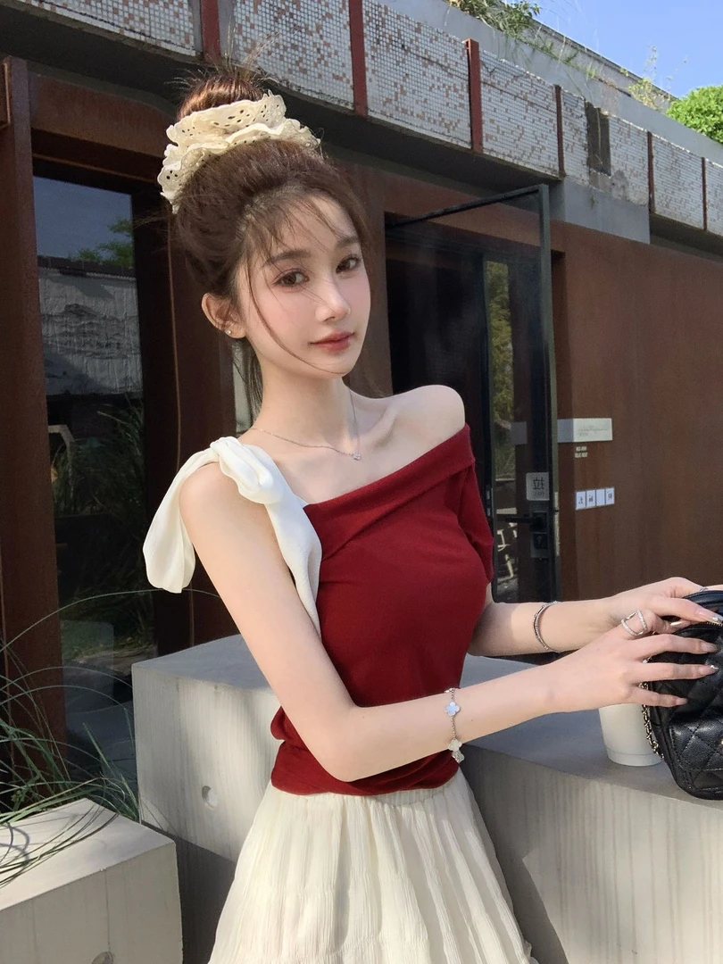 2025夏季新款时尚打底上衣设计感洋气休闲百搭性感温柔甜美上衣女