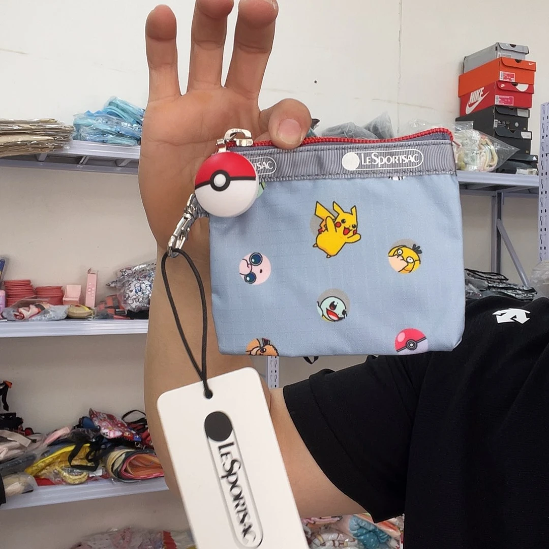 PU化妆包等各种产品的