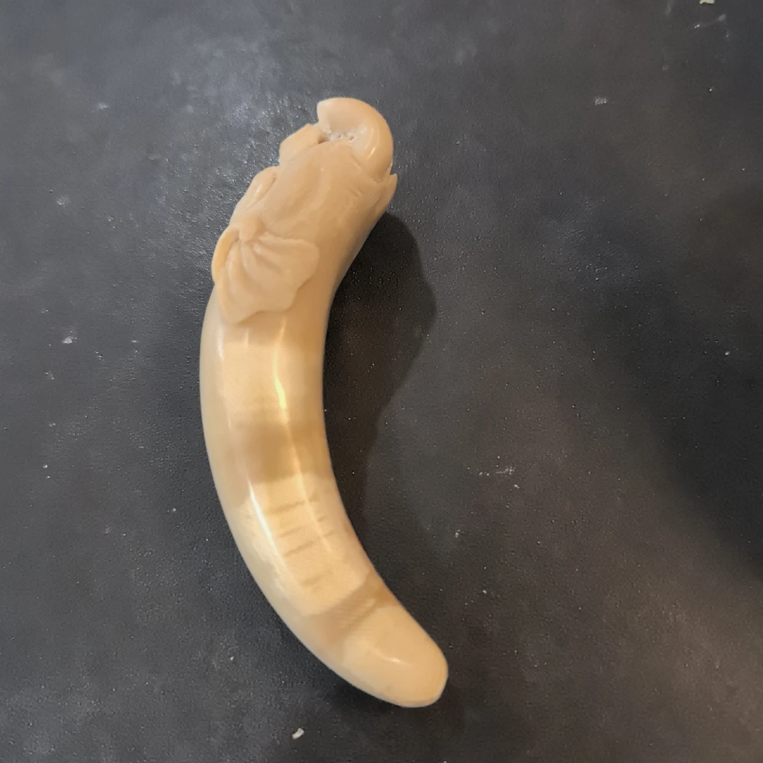 猛犸约52.7克雕刻件ZL1018