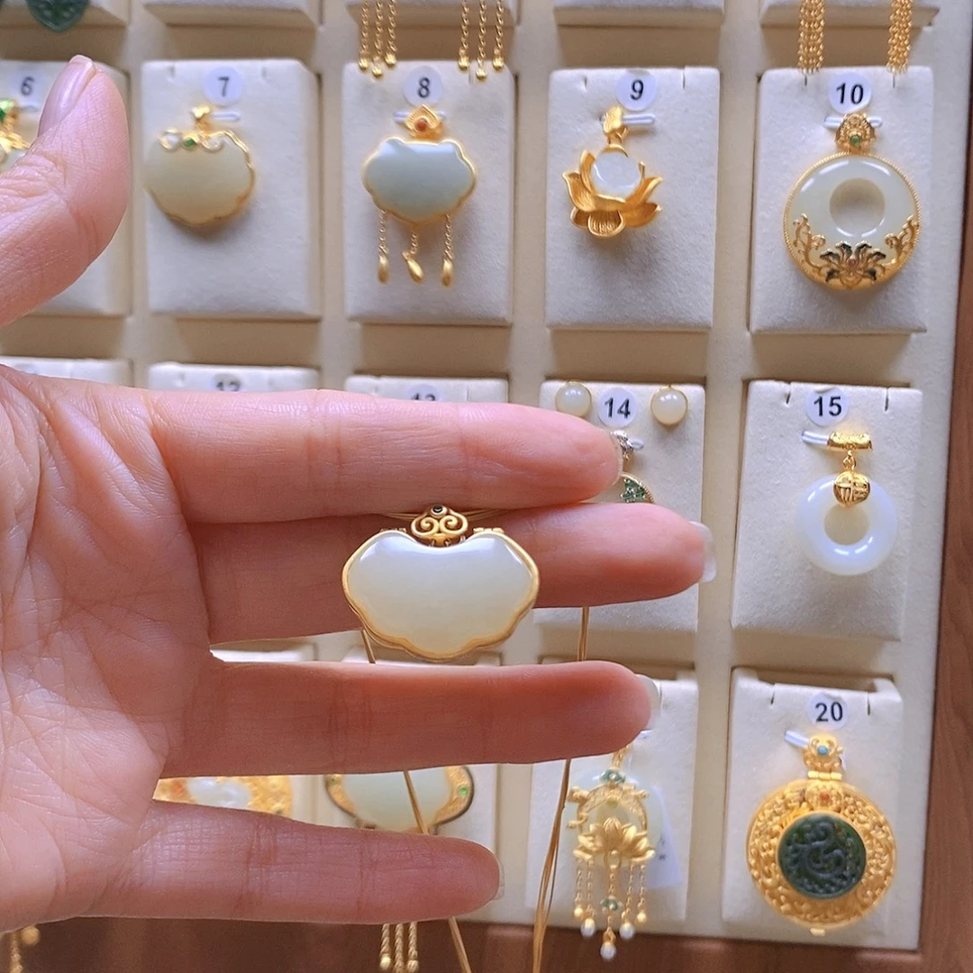 和田玉银S925镶嵌颈饰