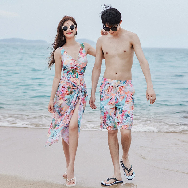 跨境情侣泳衣女保守连体遮肚显瘦泡温泉海边度假男沙滩裤情侣泳装