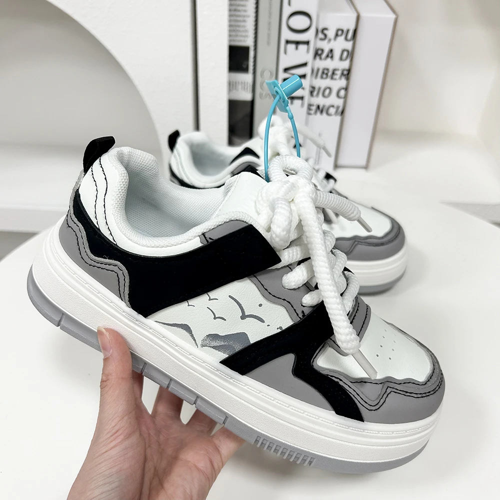 2601白黑运动厚底休闲板鞋2024新款潮流鞋女复古学生运动跑步鞋