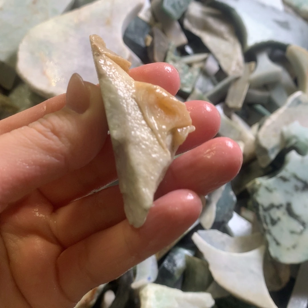 翡翠颈饰未镶嵌缅甸翡翠