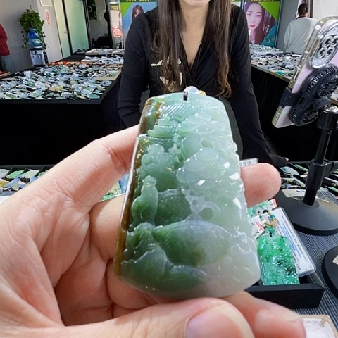 翡翠未镶嵌颈饰翡翠
