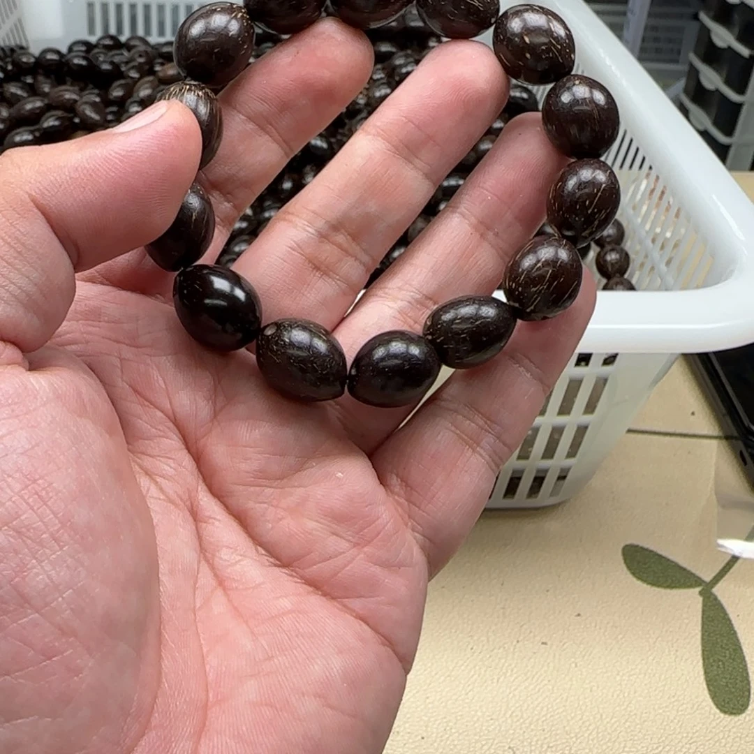 白玉菩提吊坠黑色134