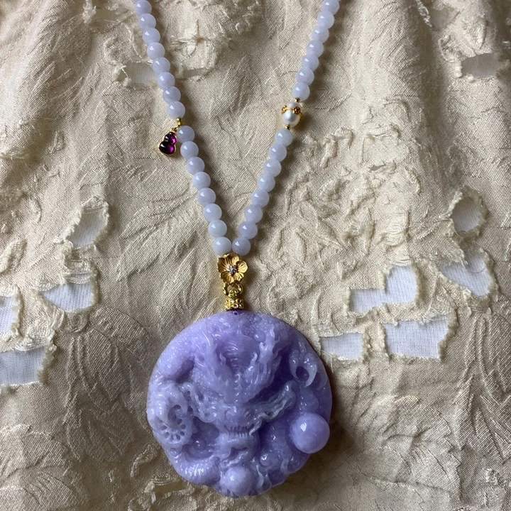 翡翠未镶嵌吊坠(赠链)