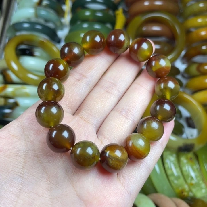 蛇纹石玉手镯未镶嵌