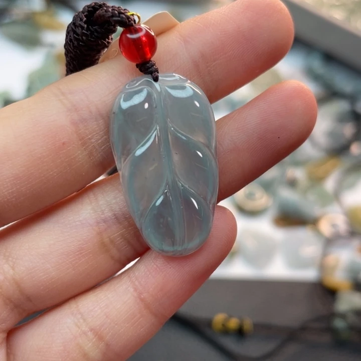 翡翠未镶嵌颈饰A货翡翠不退不换