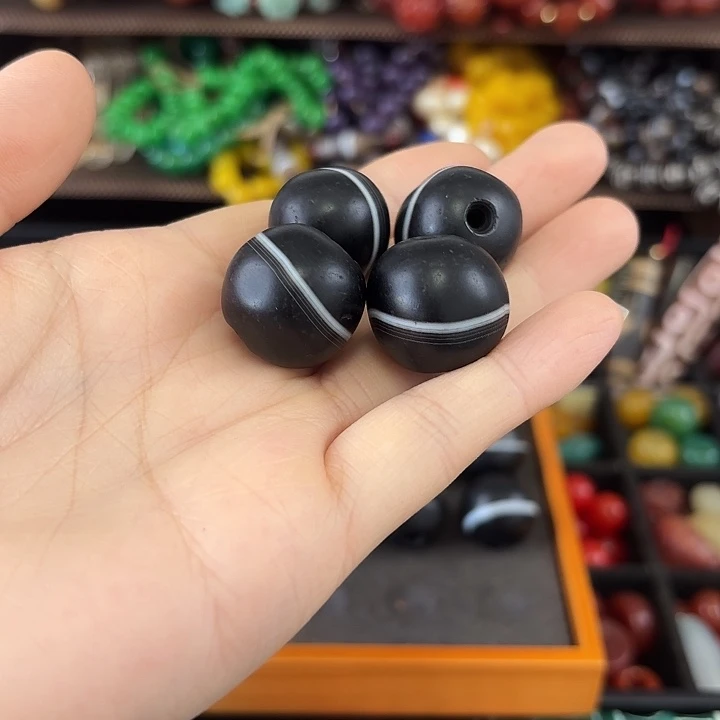 玛瑙/玉髓未镶嵌珠宝半成品用*