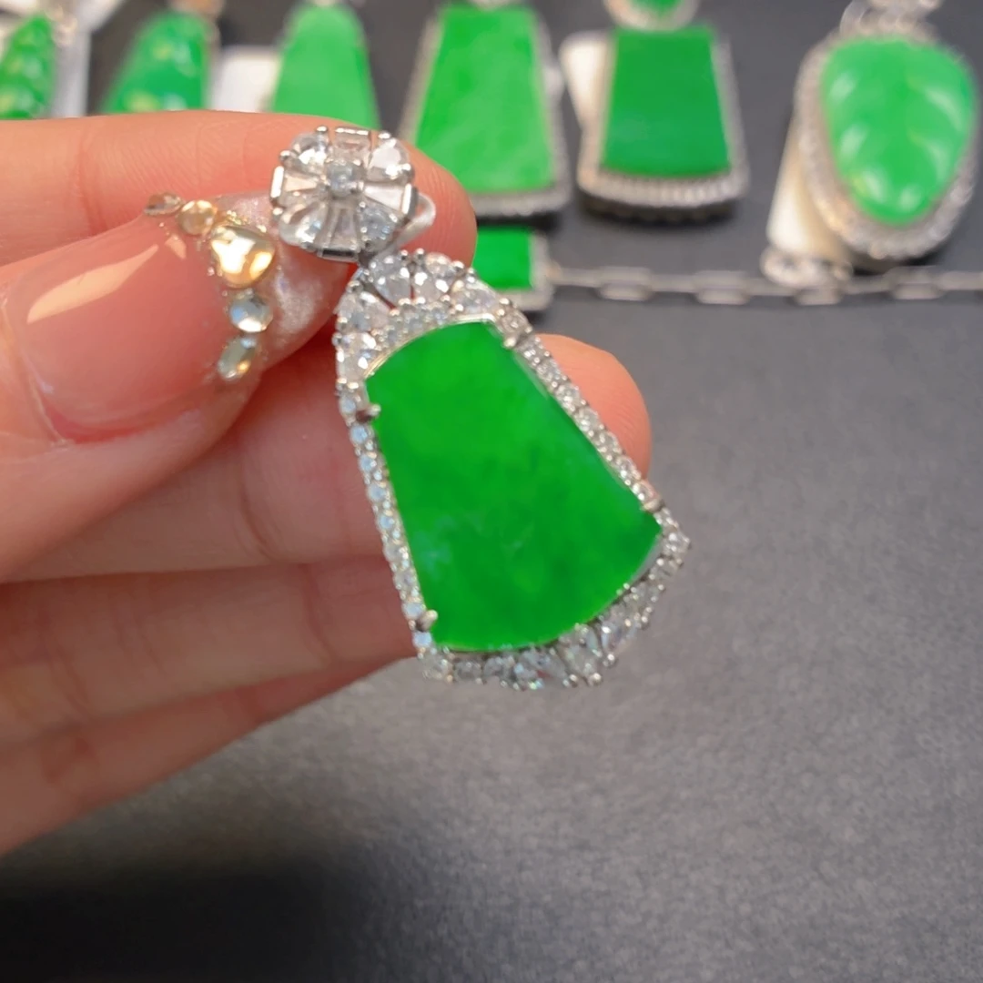 翡翠银S925镶嵌颈饰