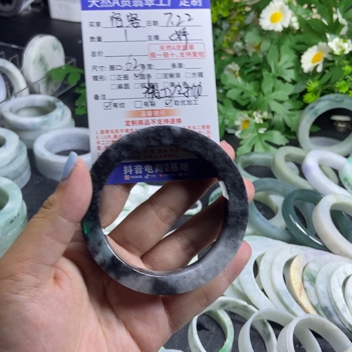 云***客定制翡翠手镯未镶嵌