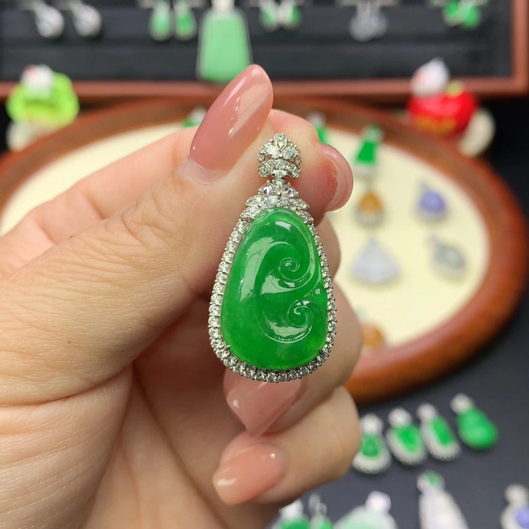 翡翠18K金镶嵌吊坠(不含链)