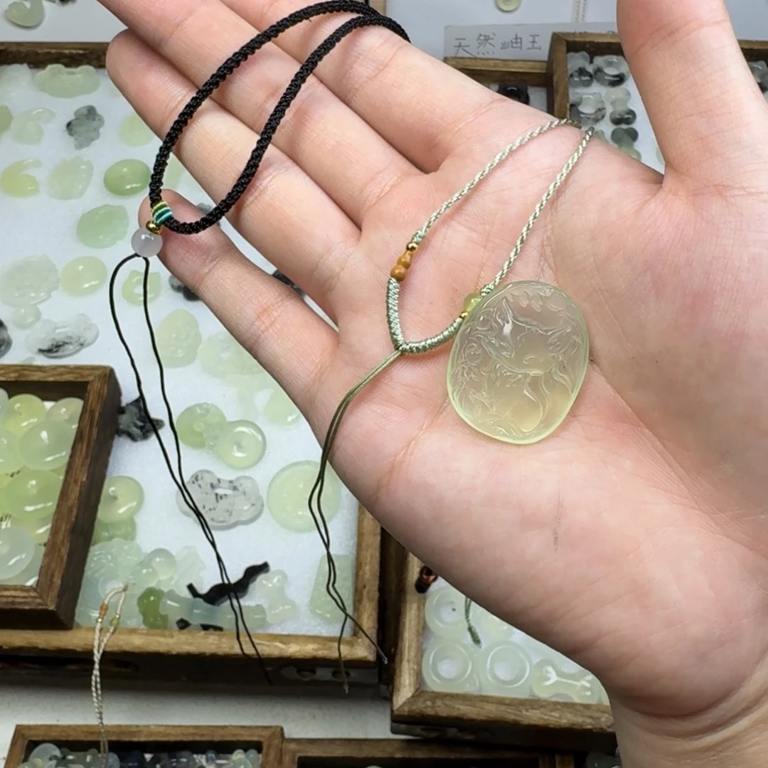 T***e蛇纹石玉未镶嵌项链