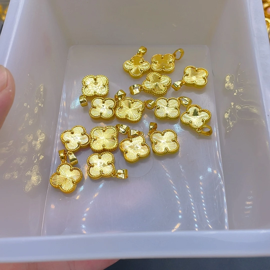 锆石铜合金爆闪四叶草吊坠1个