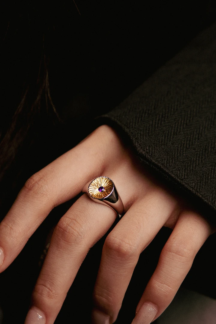 非金属莫桑石戒指 Snooze | 向日葵雕金拉丝镶钻印章戒指