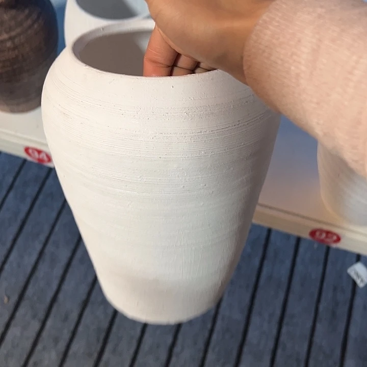 白色收口高23口12默认打孔