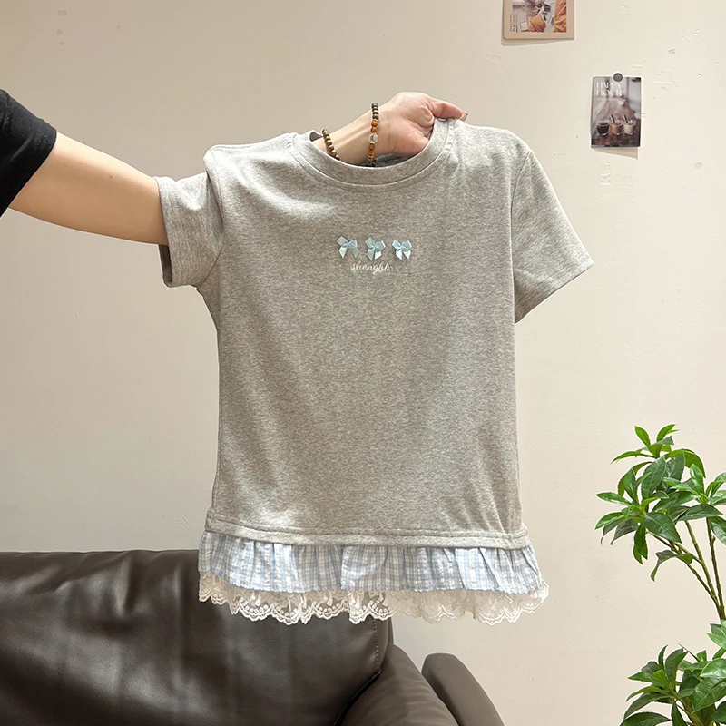 韩系穿搭灰色短袖T恤女夏季新款格子蕾丝拼接叠穿正肩上衣