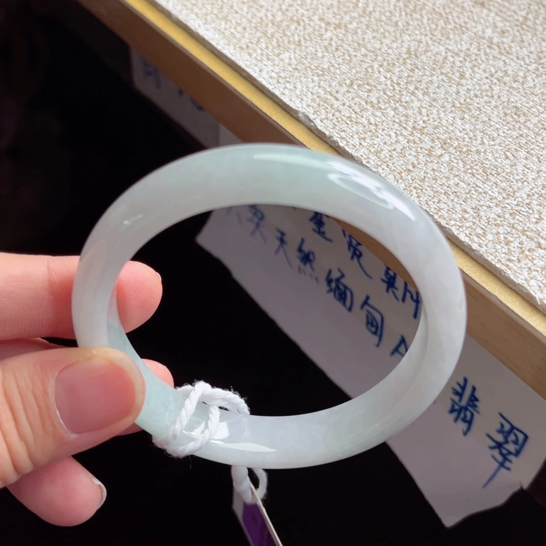 翡翠未镶嵌手镯手镯